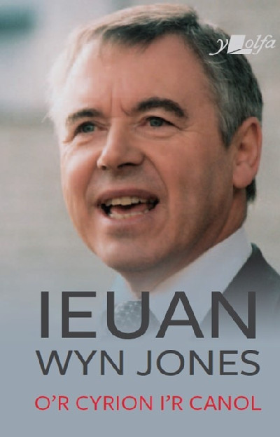 O'r Cyrion i'r Canol