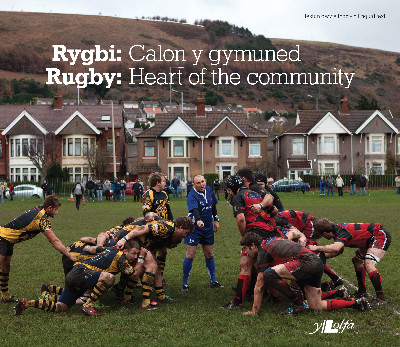 Rygbi - Calon y Gymuned/Rugby - Heart of the Community
