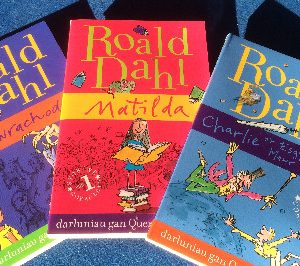 Pecyn Roald Dahl 4 (Matilda/Y Gwrachod/Charlie a'r Esgynnydd Mawr Gwydr)