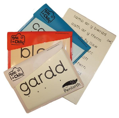 Tric a Chlic: Set o Gardiau Cam 2